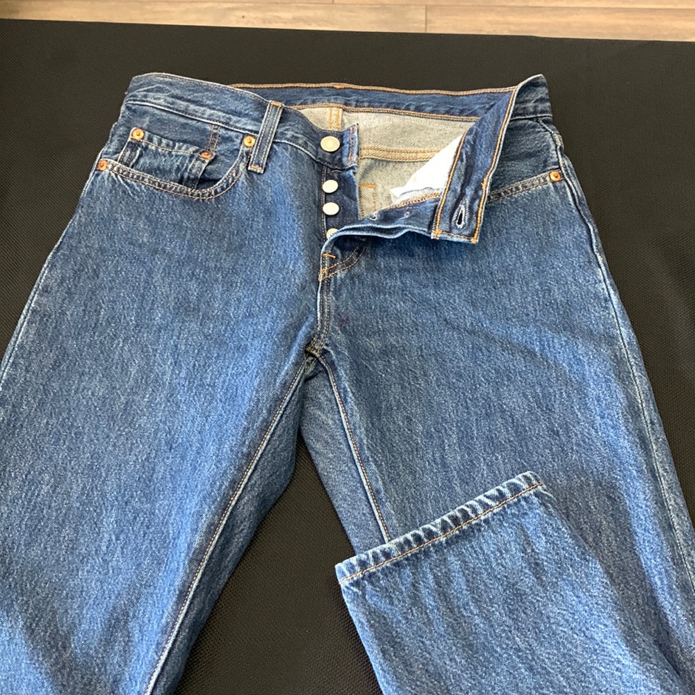 (SOLD) Levi’s red tag 501 button down